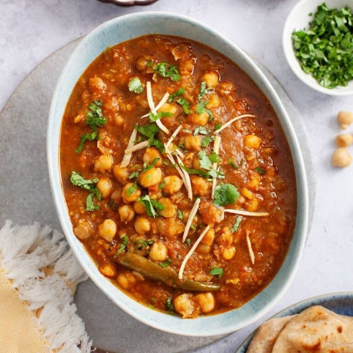 Uttam White Chana